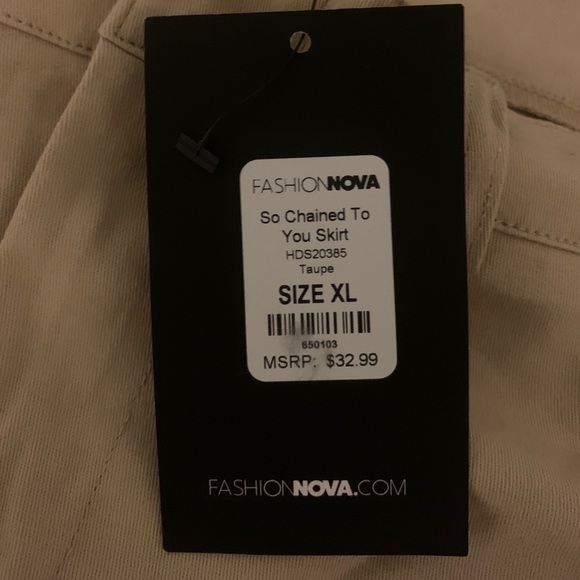 Tan mini skirt - Picture 3 of 3